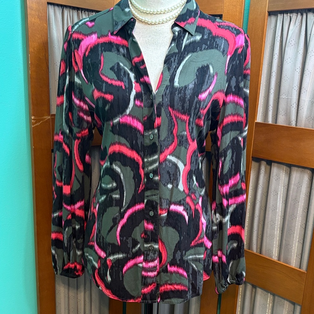 NIC+ZOE Vibrant Pinks , black & grey button down Blouse